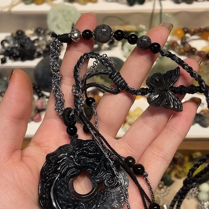 蛇纹石玉合金颈饰