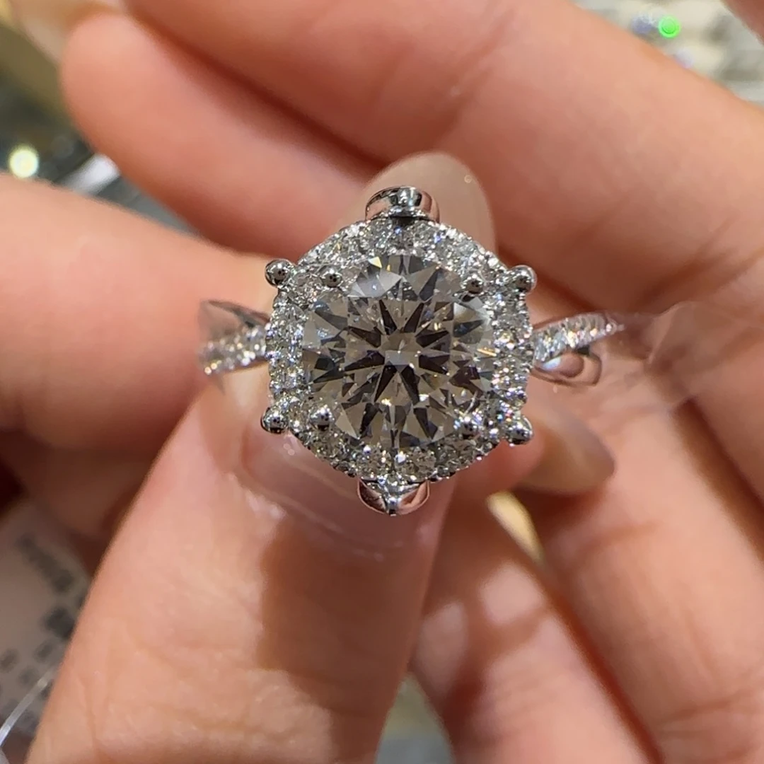 实验室培育钻石18K金镶嵌王室庄园1卡igi双证