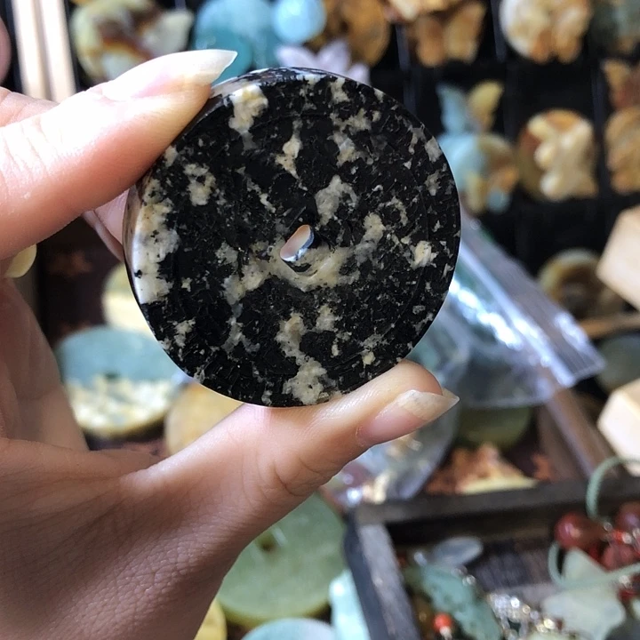岫玉未镶嵌岫玉耳环