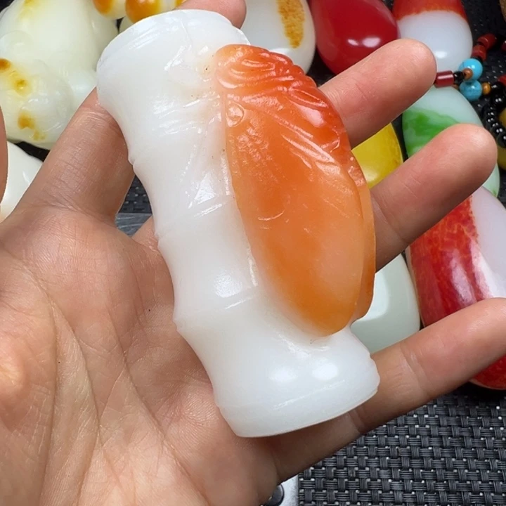 新疆戈壁五彩石金丝