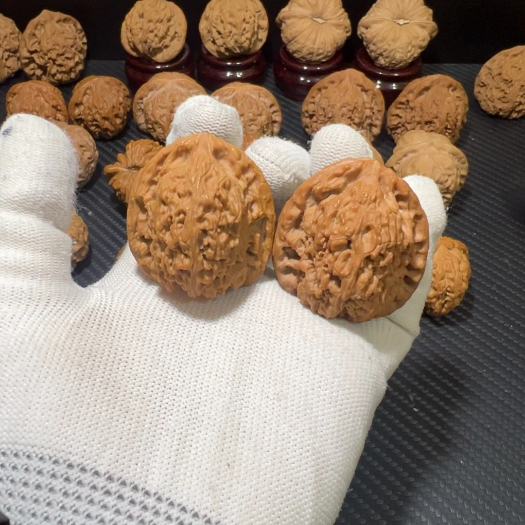 小***葩文玩核桃吊坠全品无修南疆39