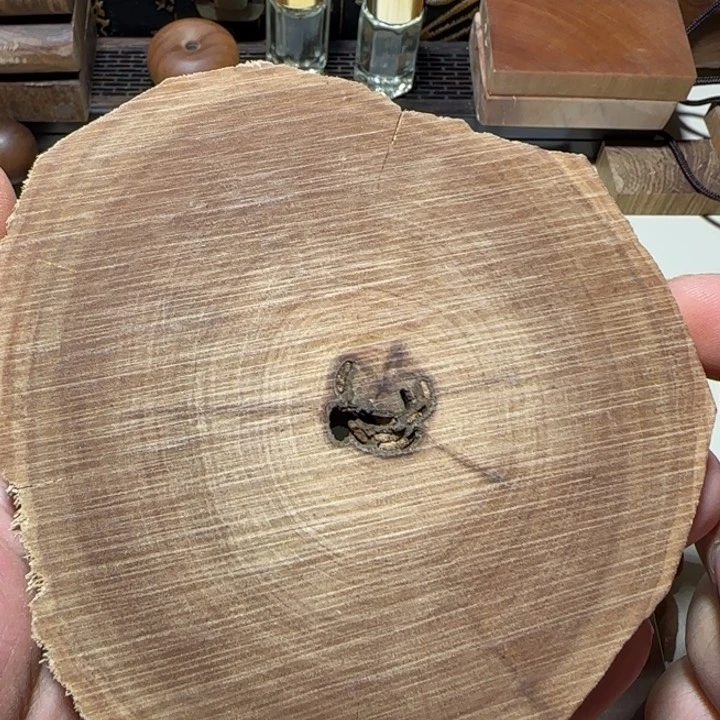 老山檀香原料切片约90到110g奶香