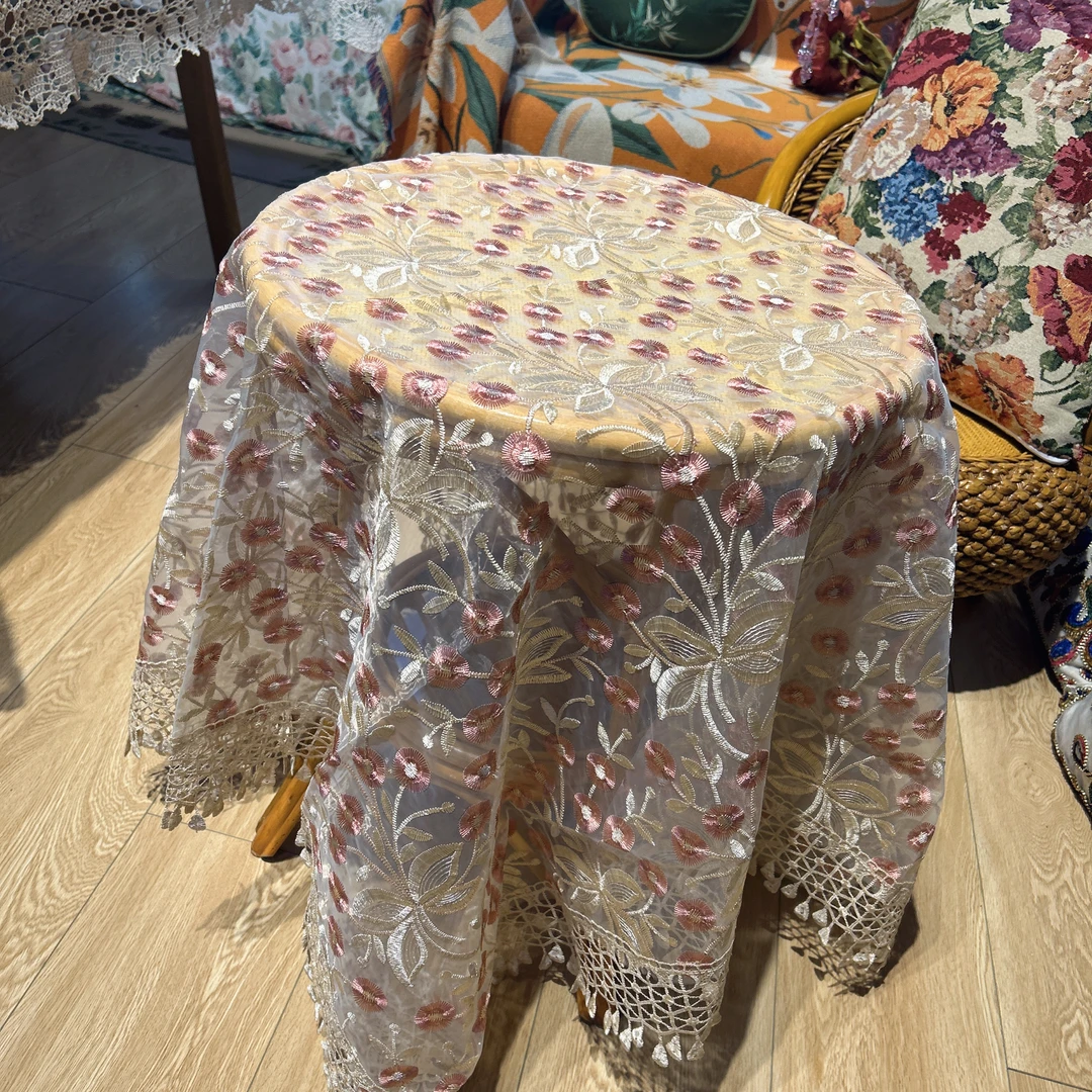 DY137-7-2 玻璃纱（130*130cm方)米底粉色有钱花蕾丝边盖巾