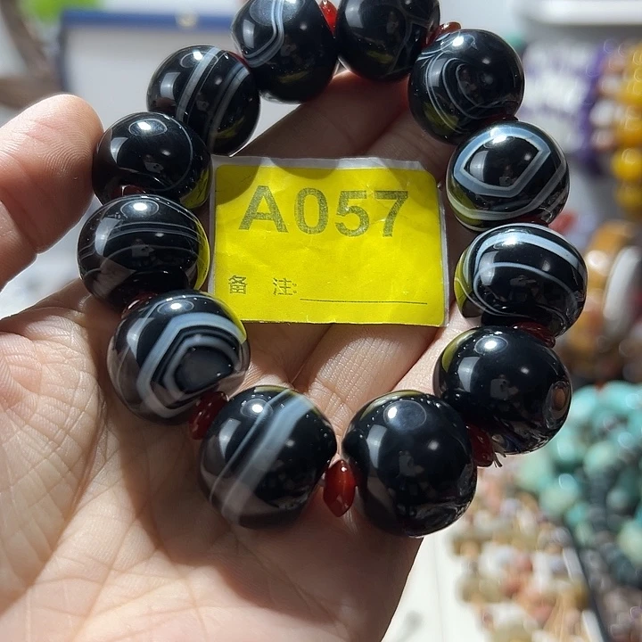未镶嵌颈饰玛瑙/玉髓