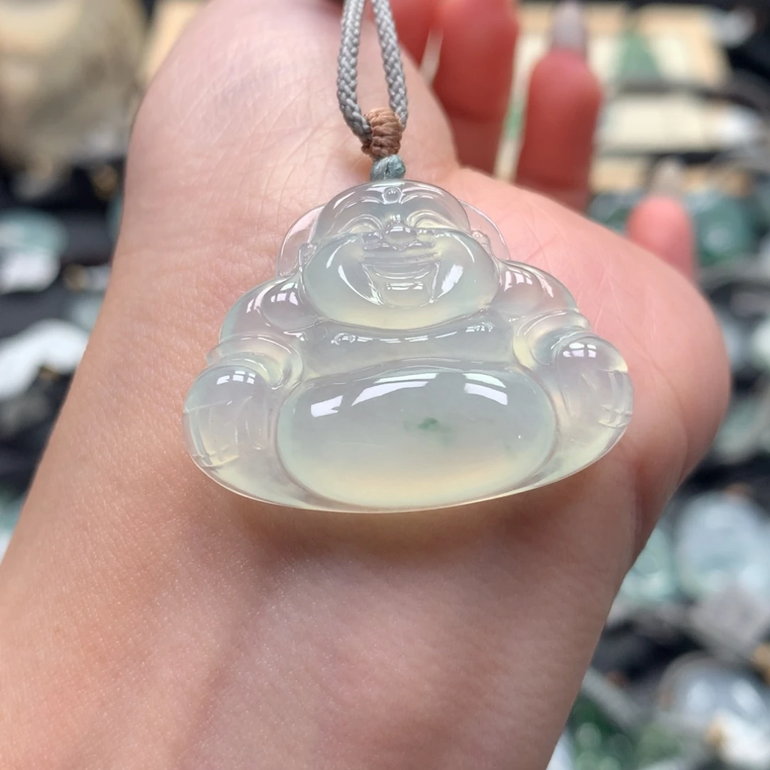 翡翠颈饰未镶嵌佛公