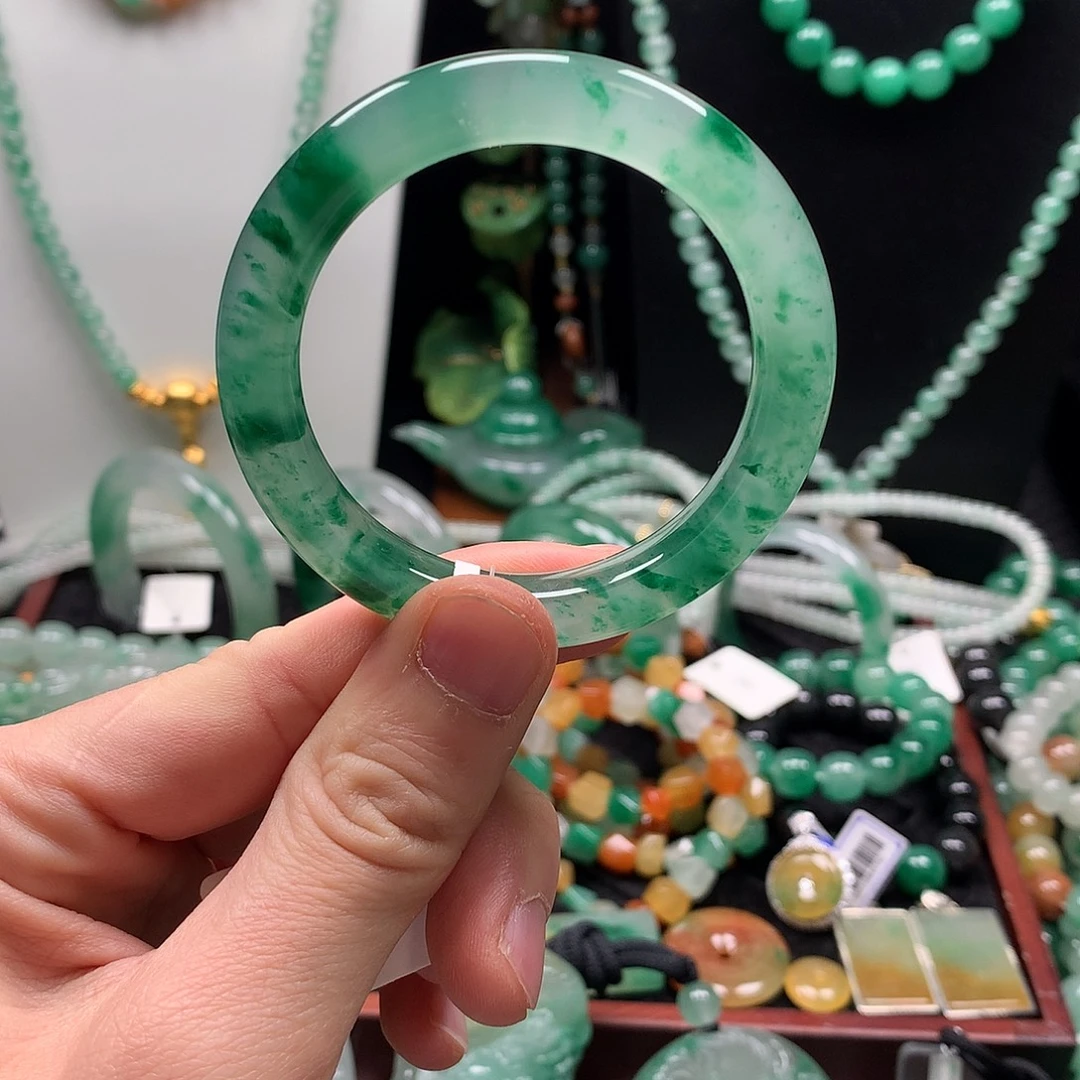 石英质玉未镶嵌手镯5152