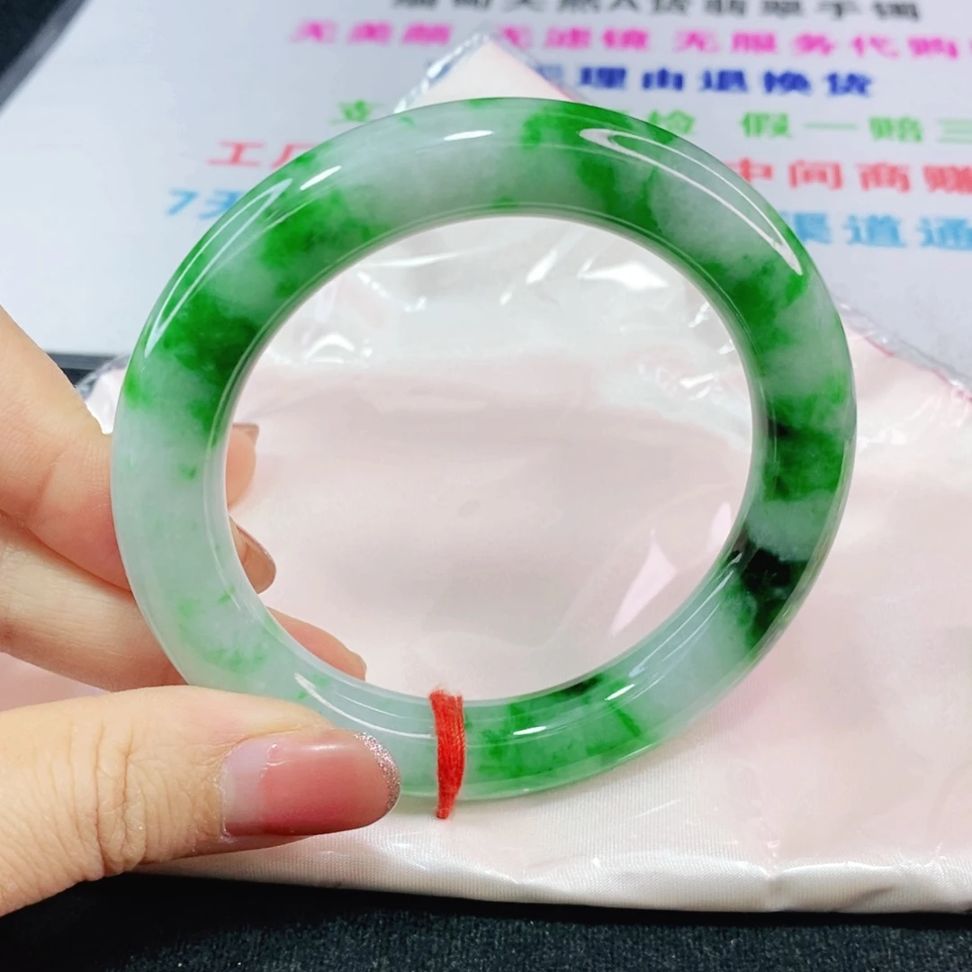 未镶嵌手镯（圆镯）翡翠60圈富婆镯