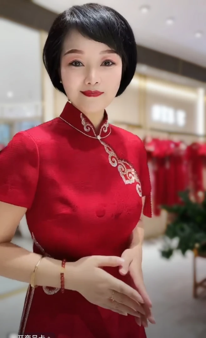 170752六礼年轻时尚款喜妈妈婚宴旗袍中式礼服敬酒服