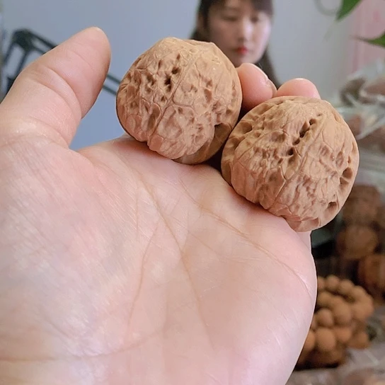 【闪购商品】把件文玩核桃40红方印尖黄