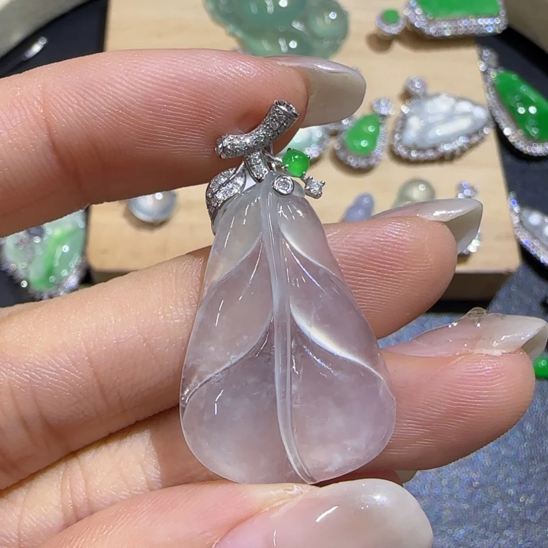 翡翠18K金镶嵌颈饰精品