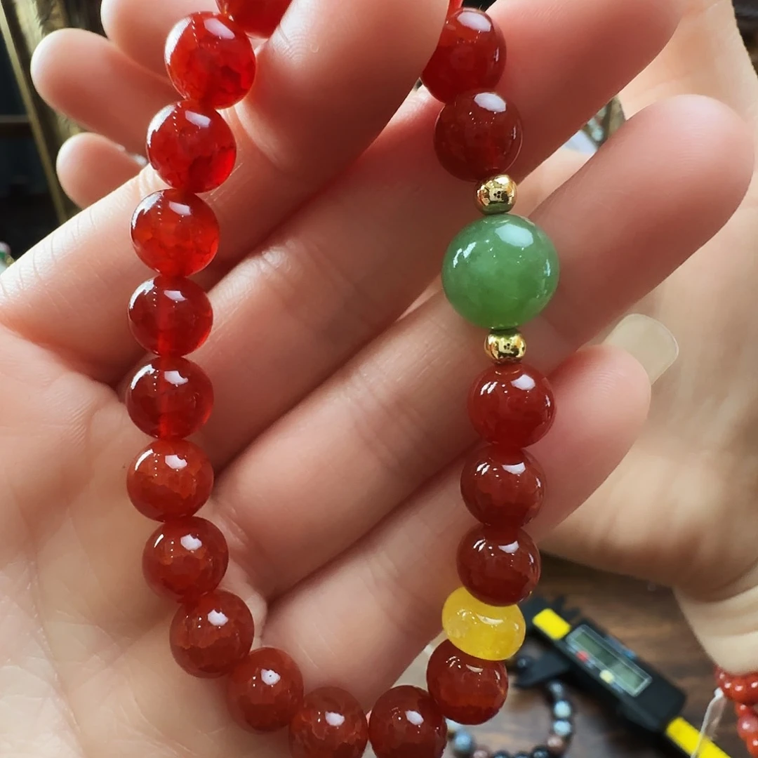 未镶嵌手链玛瑙/玉髓红龙纹0.8