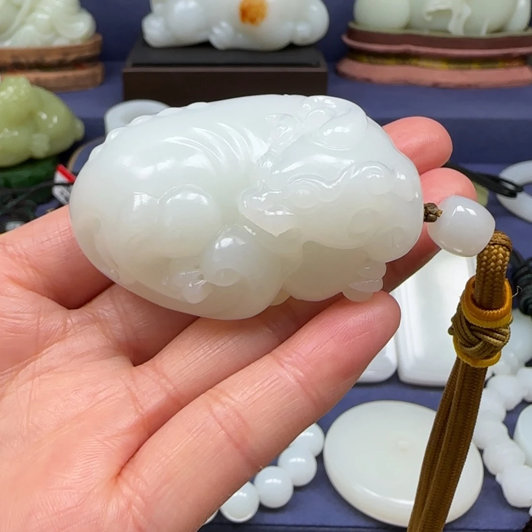 晚***渡和田玉未镶嵌挂件