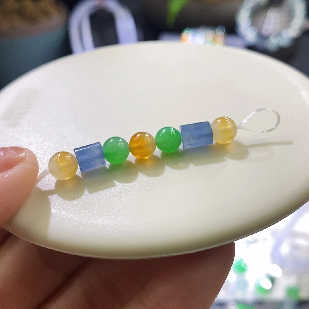 翡翠未镶嵌挂件一组珠珠