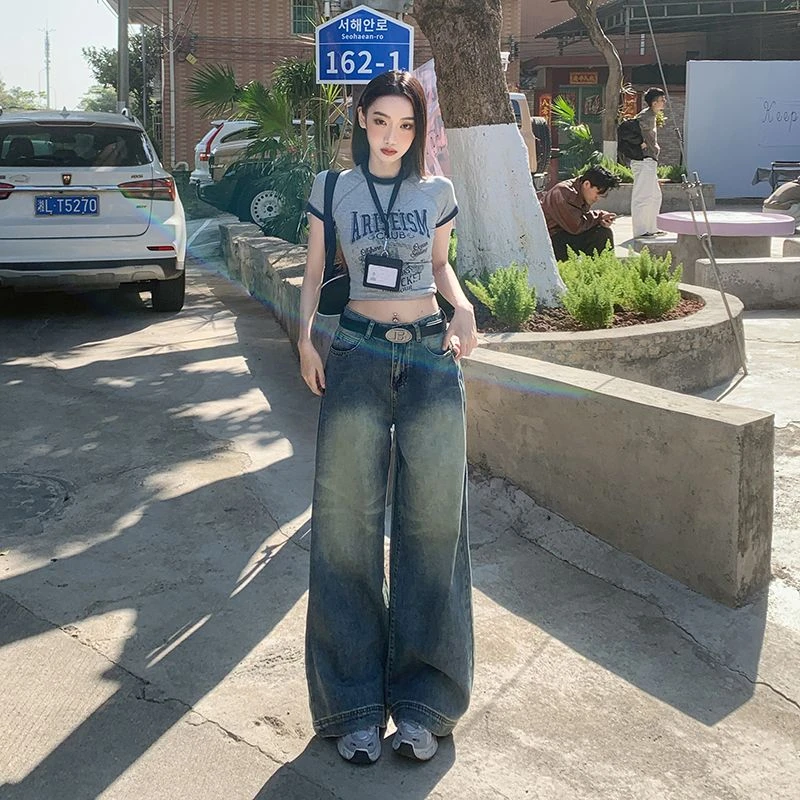 2025年美式复古阔腿牛仔裤女秋季慵懒风垂搭高腰宽松直筒裤子