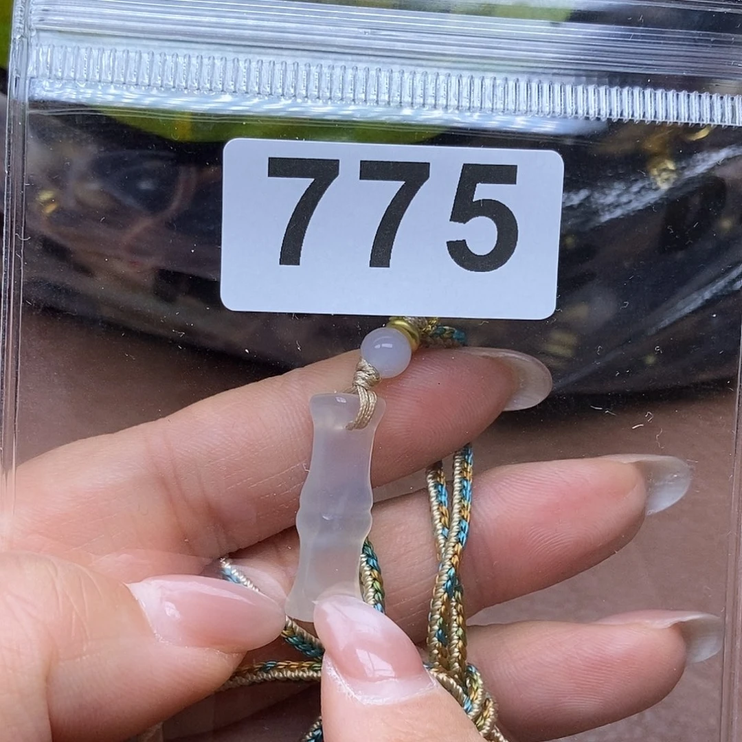 玛瑙/玉髓未镶嵌吊坠(赠链)