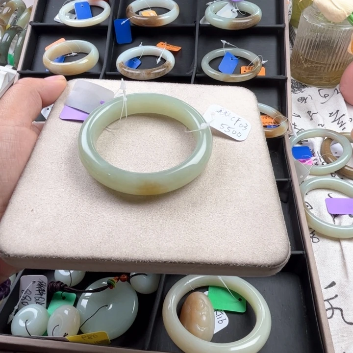 未镶嵌手镯和田玉玲珑美镯58