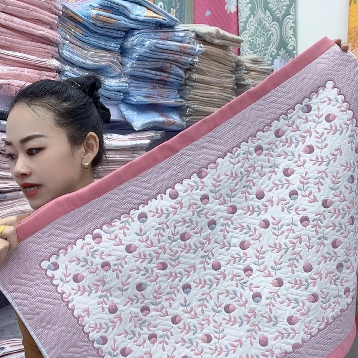 棉粉色小樱桃纯棉面料