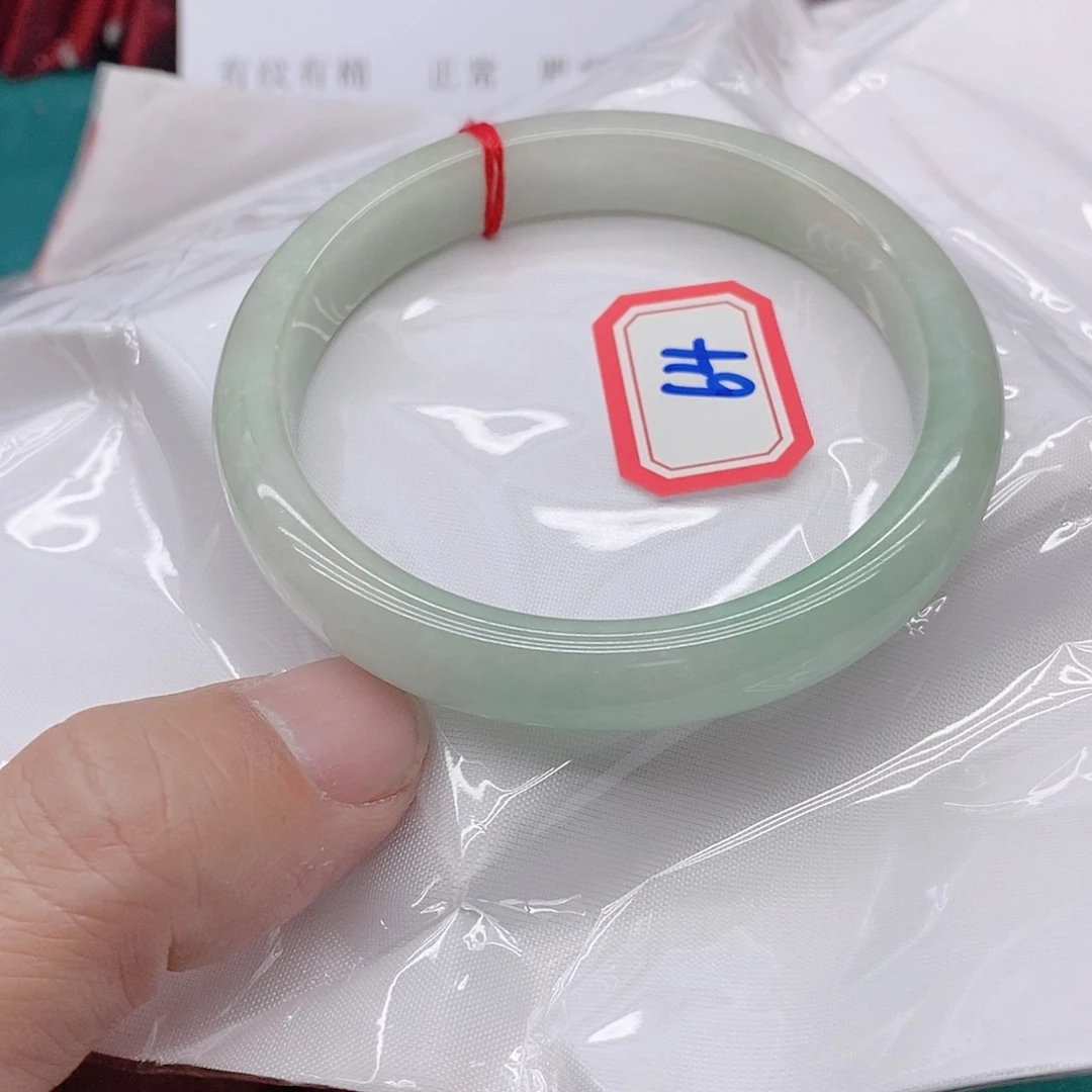 翡翠手镯未镶嵌秋*6444444444