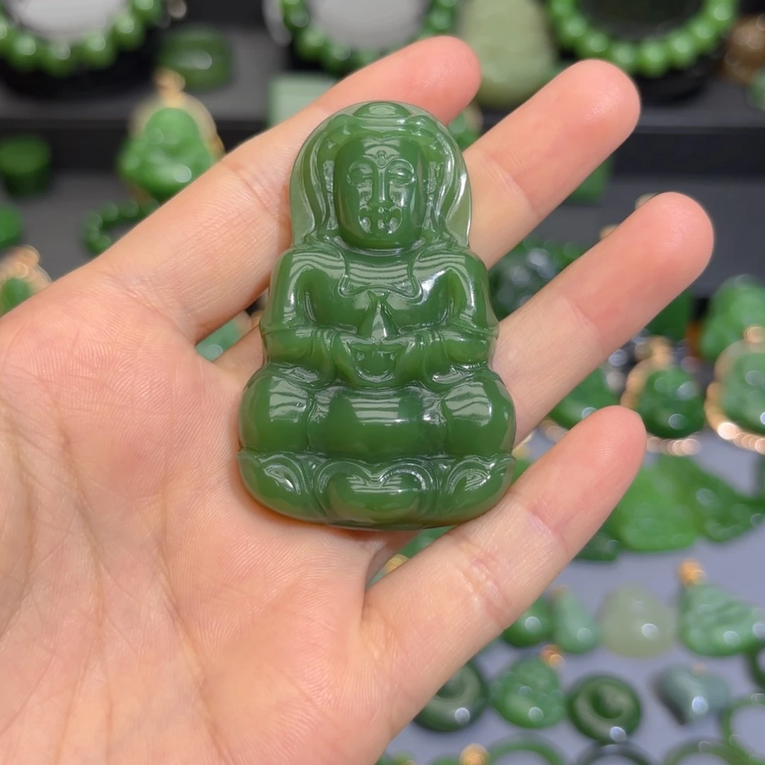 颈饰未镶嵌和田玉（碧玉）