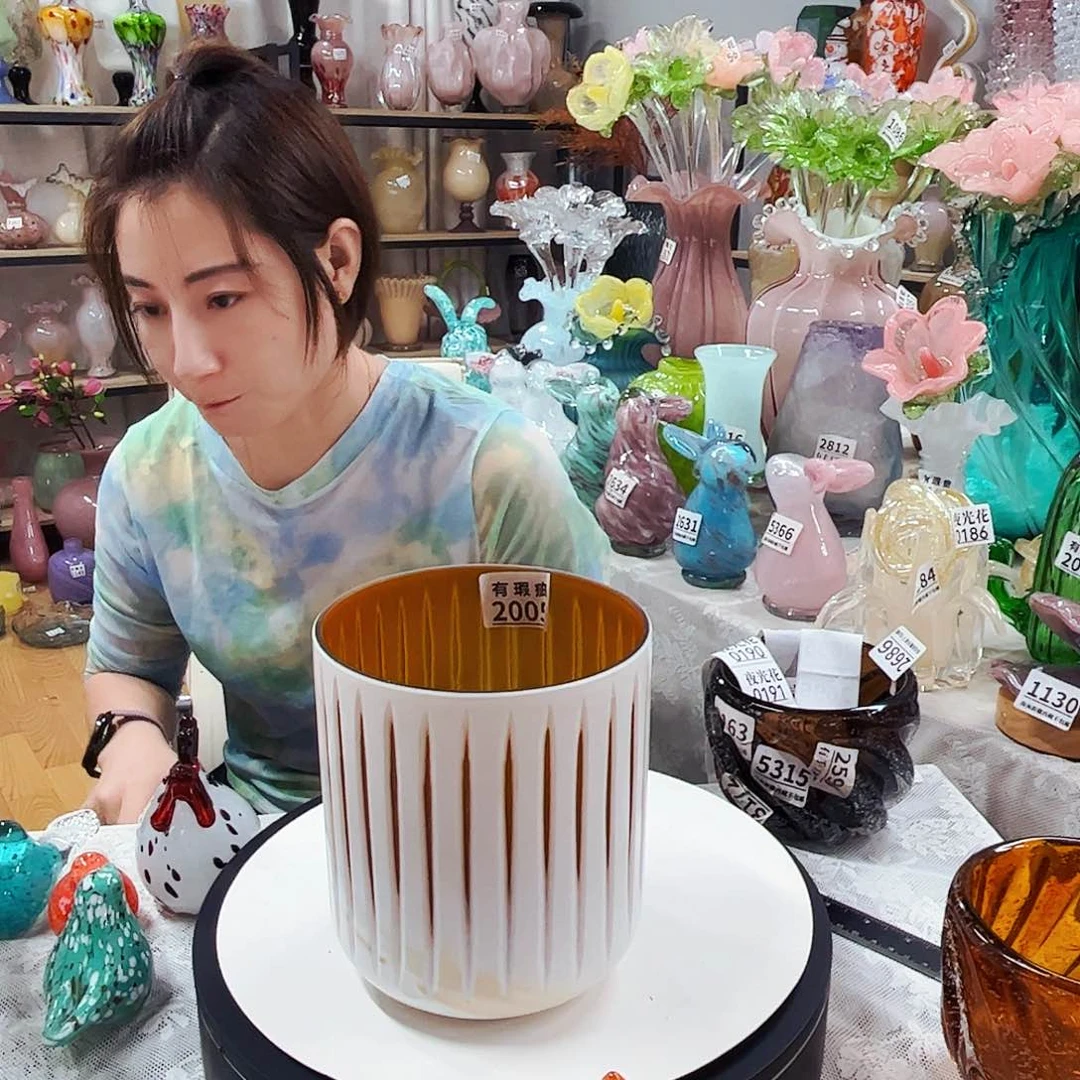2005瑕 家悦琉璃花瓶摆件