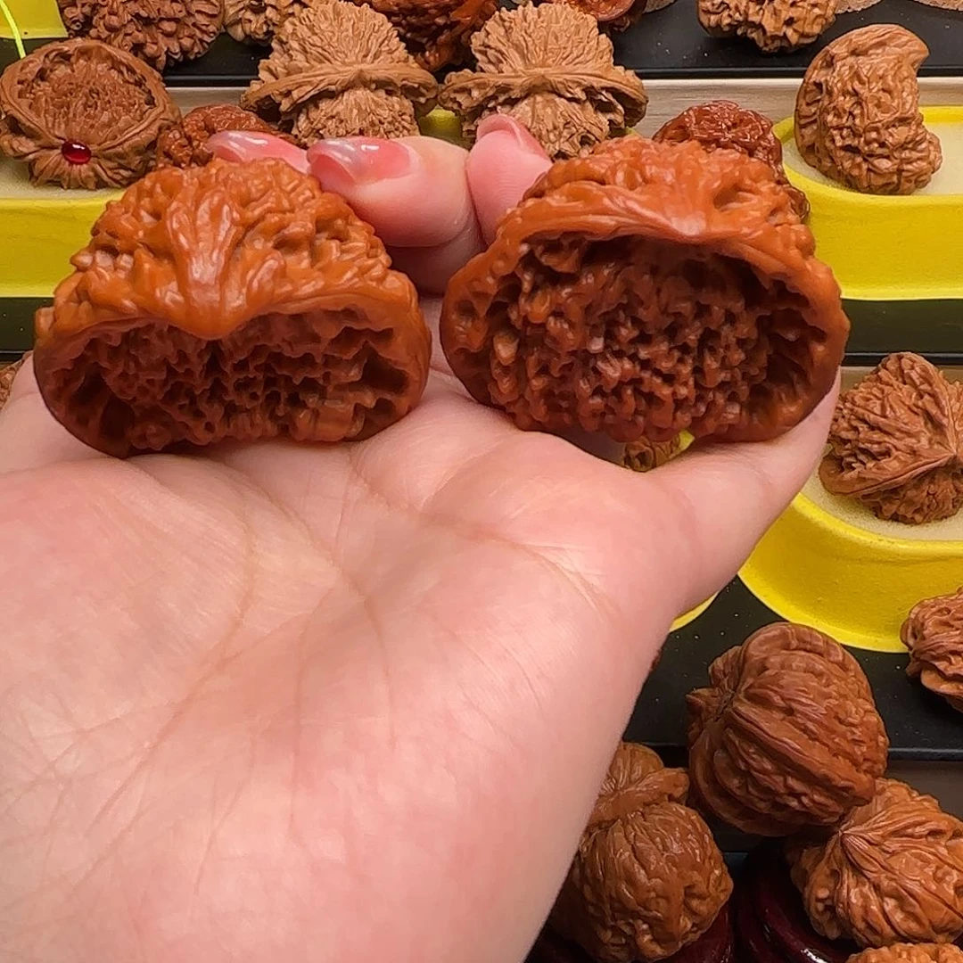 橄榄核吊坠蛇王的
