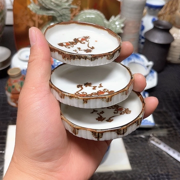 夏***喵默认微瑕。完美者慎拍