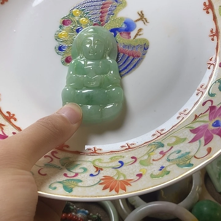 用***晨瓷片瓷盘翡翠观音吊坠