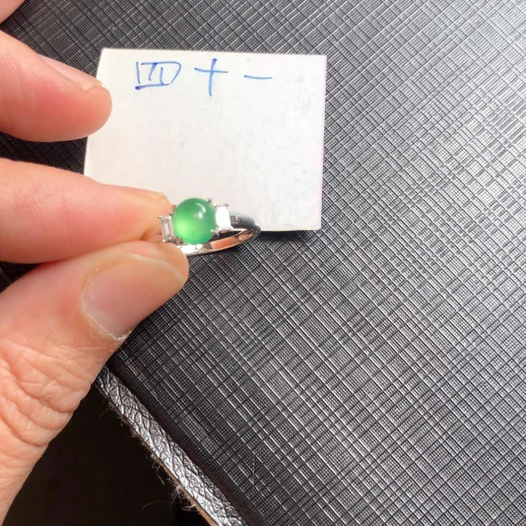 颈饰18K金镶嵌翡翠翡翠