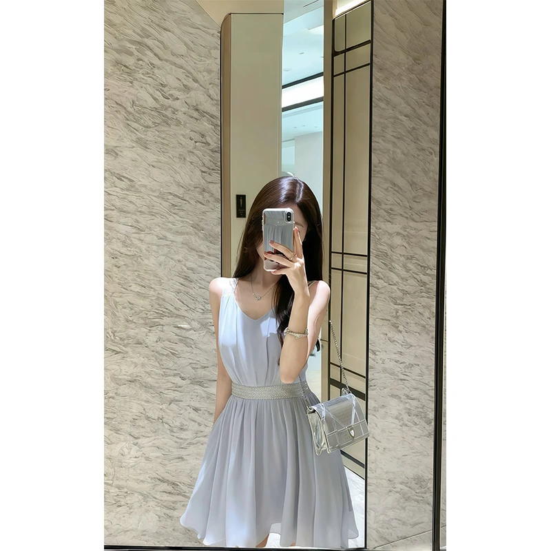 法式漂亮独特超好看V领无袖连衣裙女2025年夏季新款显瘦收腰短裙