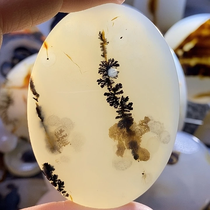 未镶嵌颈饰玛瑙/玉髓