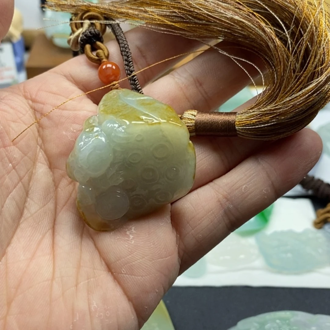 翡翠未镶嵌颈饰远*缅甸翡翠
