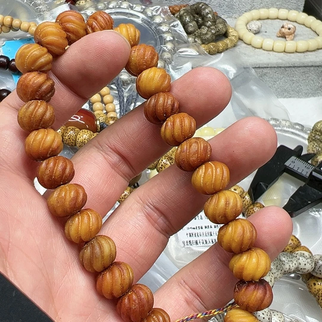 星月菩提手串79黄手持1.2雕刻