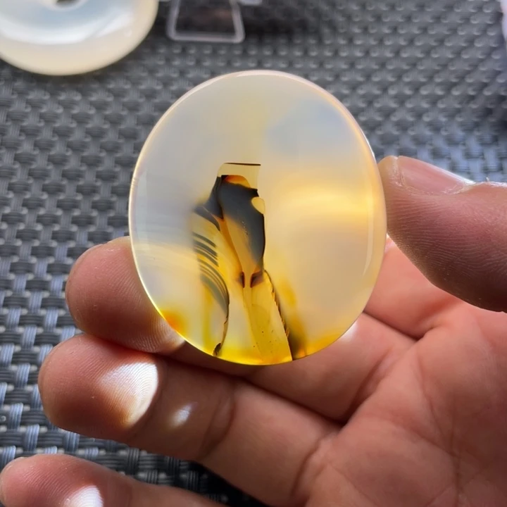 梦***缘玛瑙/玉髓未镶嵌颈饰