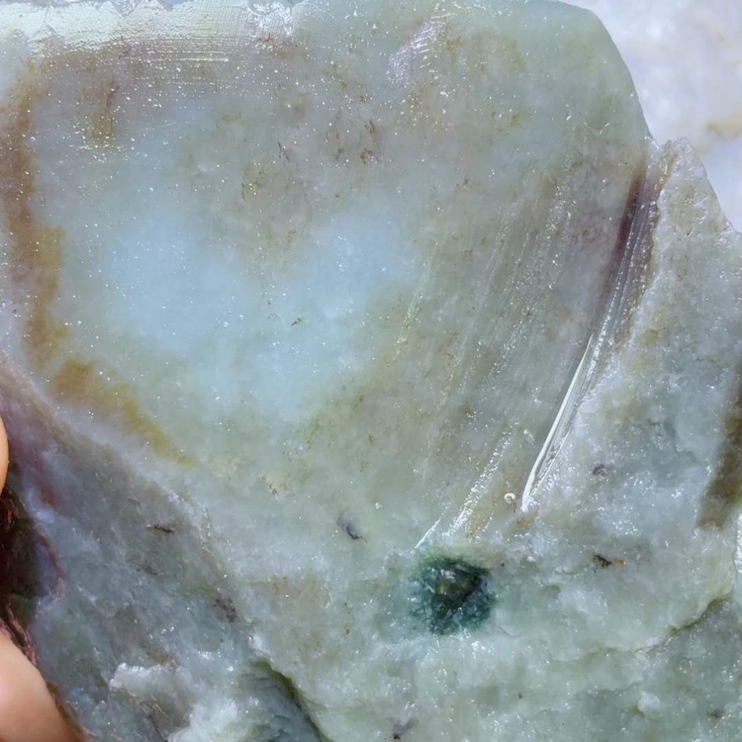 和田玉未镶嵌珠宝半成品