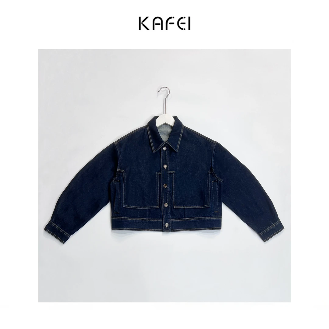 咖妃~ 【复古回潮】翻领牛仔外套独特设计款微阔版型休闲时尚外套