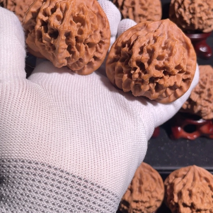 文玩核桃吊坠50官帽