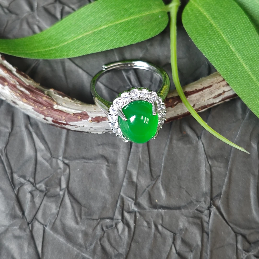 高定珠宝时尚百搭款蛋面戒指-a526