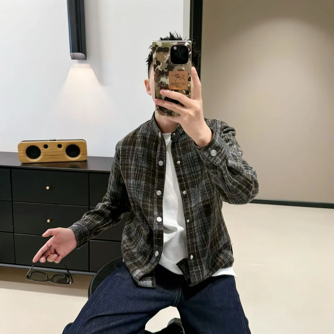 8105质感立领复古格纹衬衫