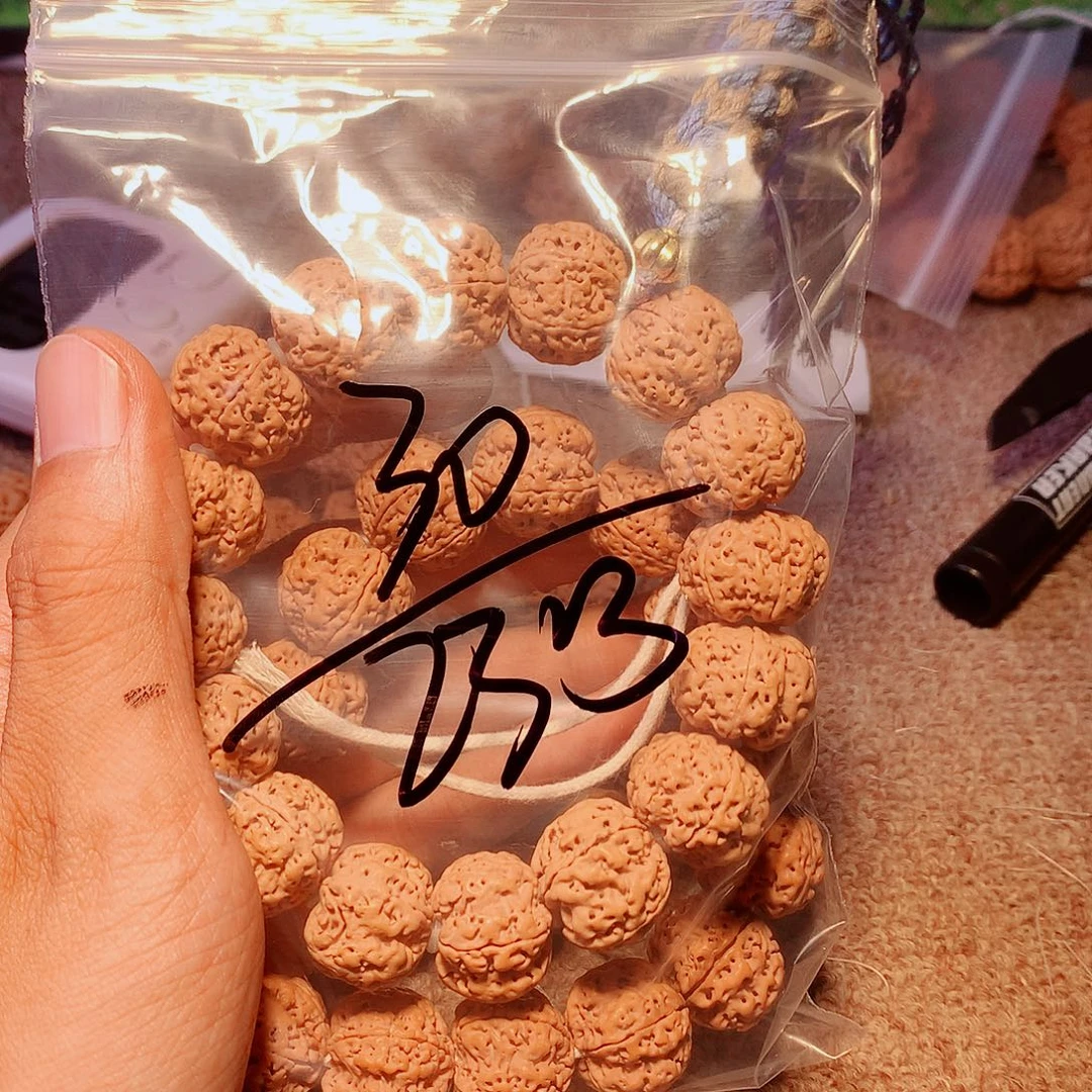 为***欢金刚菩提吊坠23————-
