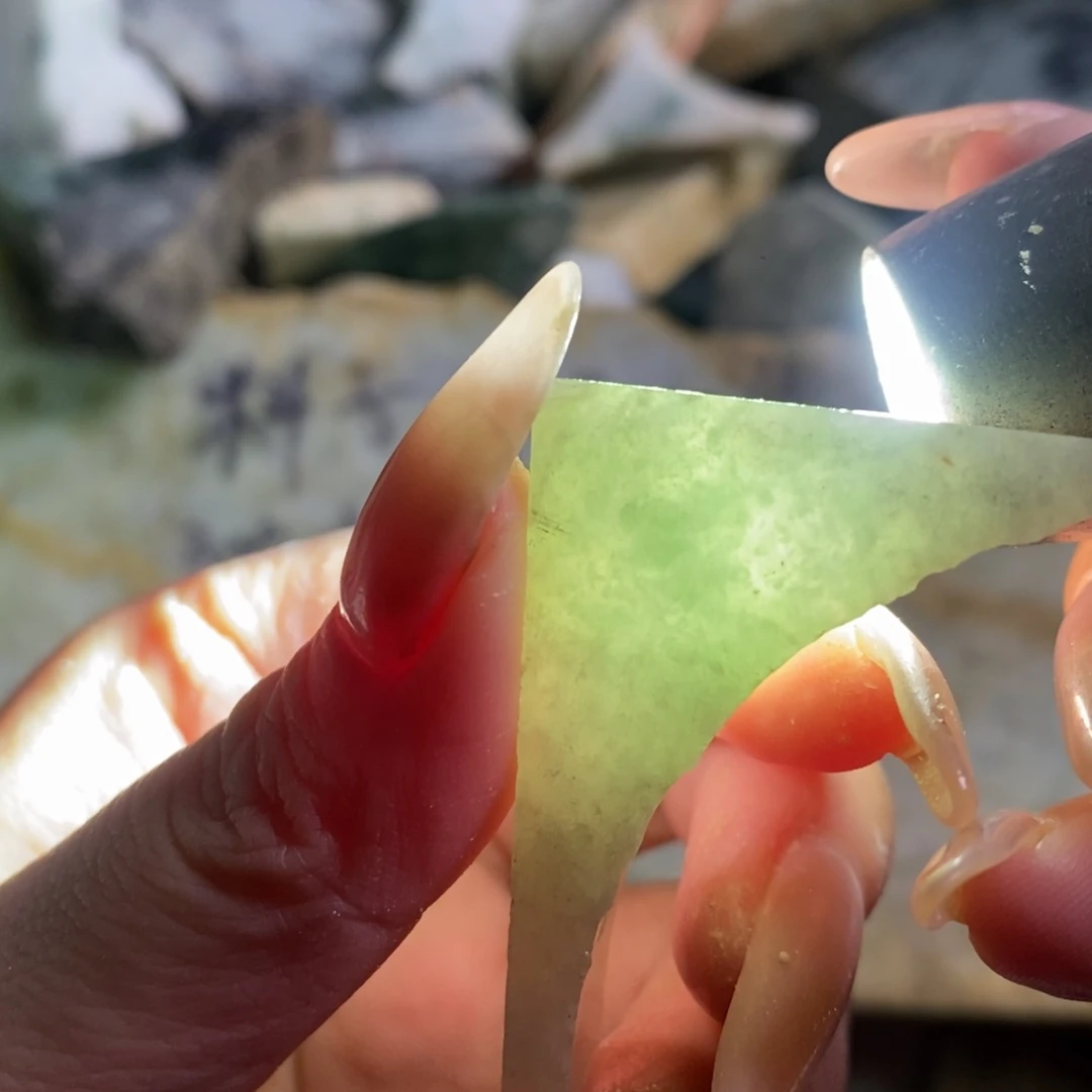 颈饰未镶嵌翡翠天然翡翠