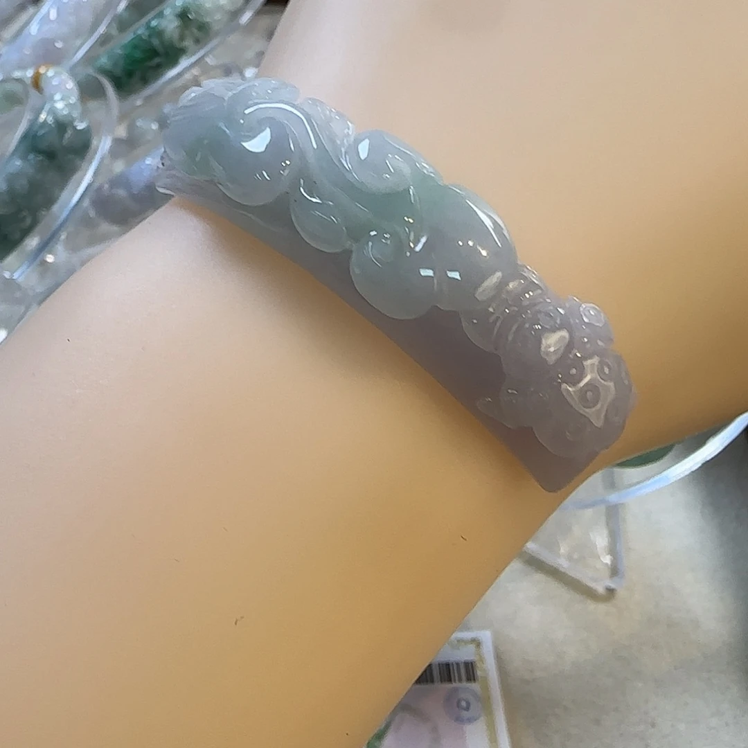 颈饰未镶嵌翡翠手牌