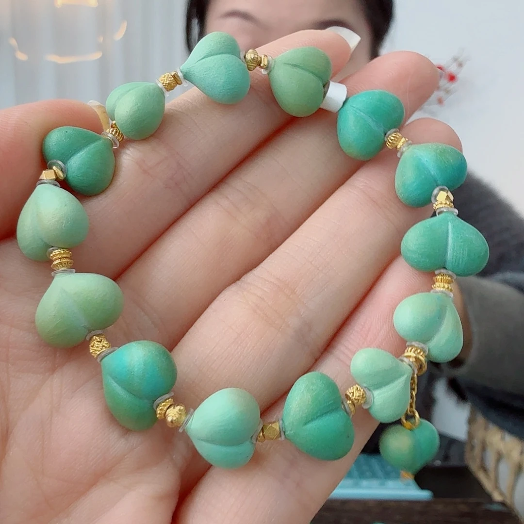 肉***兔绿松石18K金镶嵌珠宝奇石