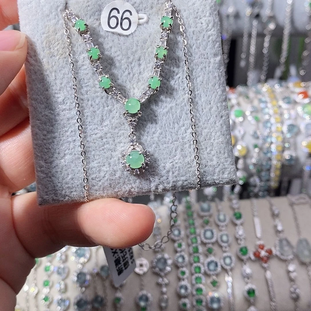 翡翠银S925镶嵌颈饰