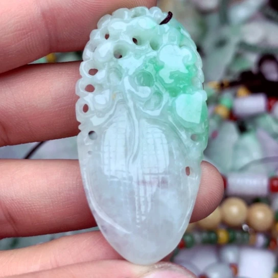 翡翠吊坠(不含链)未镶嵌