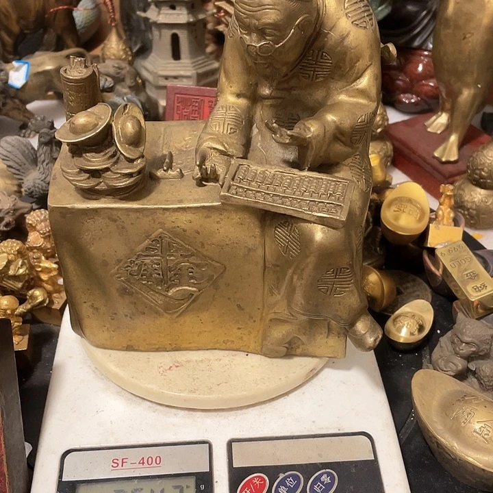 唐*涛金属制品工艺品