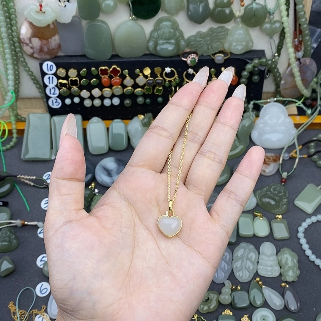 和田玉银S925镶嵌吊坠(赠链)