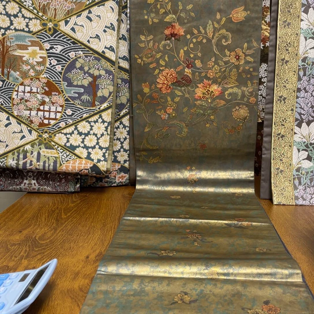 织绣织锦缎。织锦，织锦，