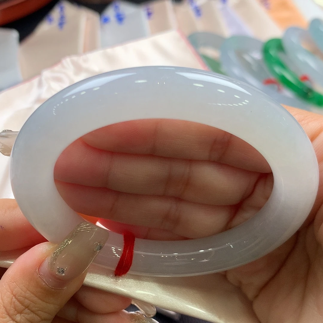 翡翠未镶嵌手镯57圆条