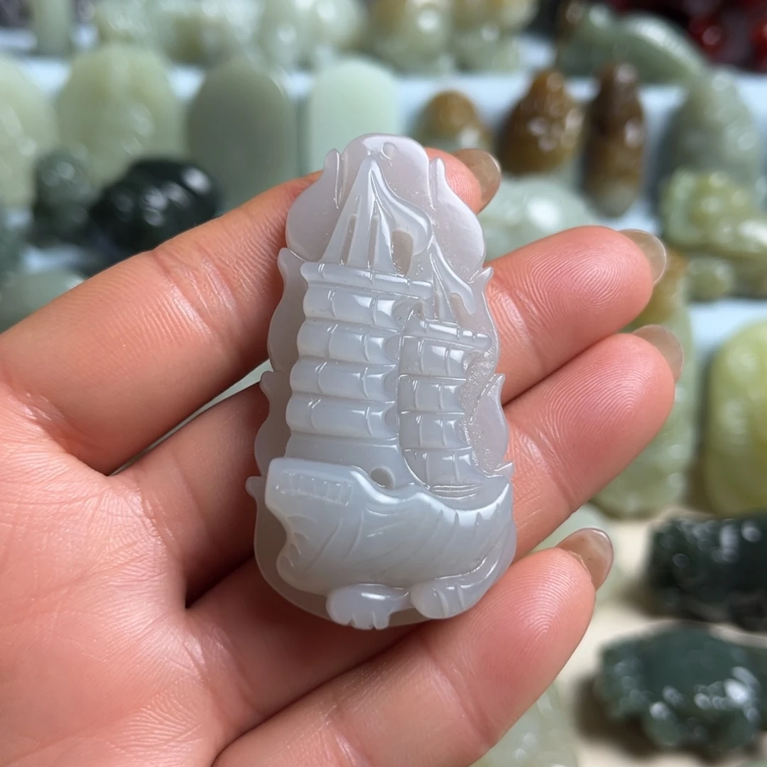 和田玉未镶嵌挂件