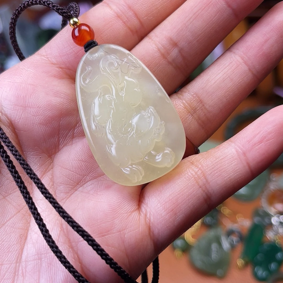 和田玉未镶嵌颈饰